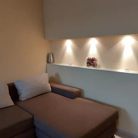 Apartman Mónika *