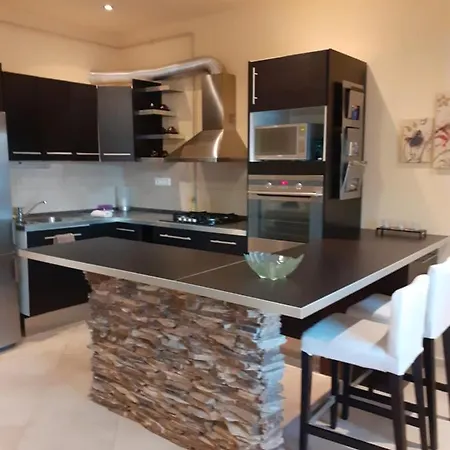 Monika Apartmán